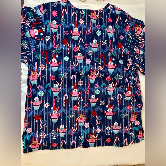 Tafford Scrub Top Christmas Santa Reindeers Snowman Cupcake Candy Cane Navy Lg - Picture 2 of 8